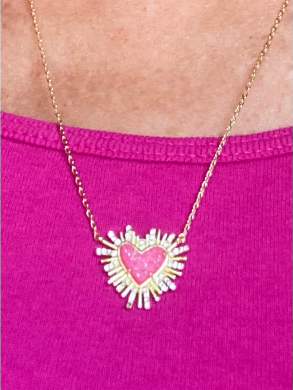 Kendra Scott Dolly Parton Ari Heart Necklace 14 KT Gold over Brass 19” - Picture 3 of 5
